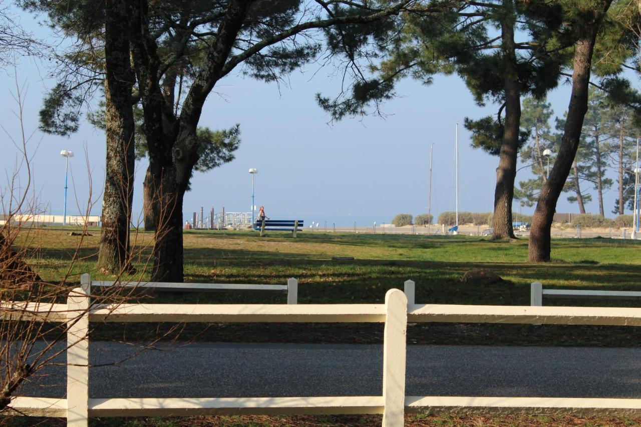 Appartement 2 Chambres Bassin D'Arcachon Front De Mer, Plage Du Betey 安德诺莱斯贝恩 外观 照片